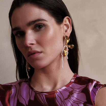 Ins Irregular Petal Pearl Earrings